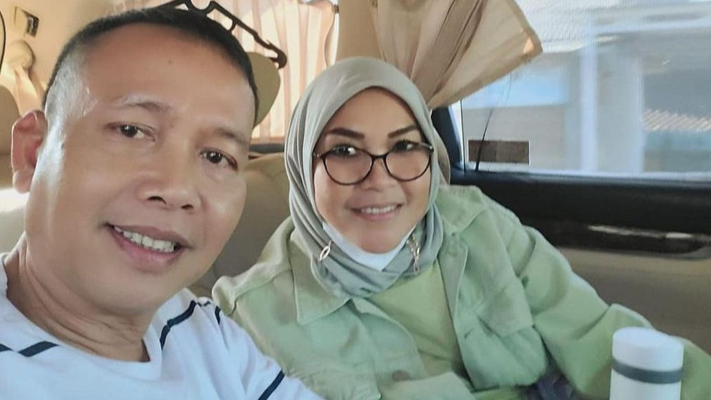 Ayah Rozak dan Umi Kalsum