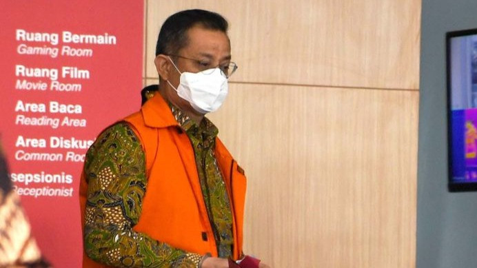 Terdakwa mantan menteri sosial Juliari P. Batubara