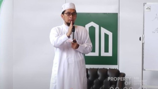 Ustaz Adi Hidayat