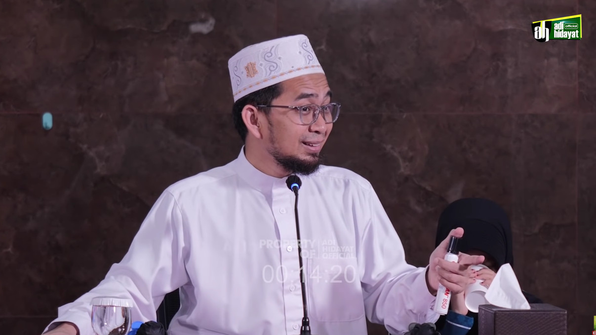 Potret Ustaz Adi Hidayat