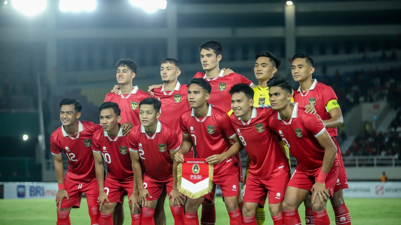 Skuad Timnas Indonesia U-23 saat menghadapi Taiwan di Stadion Manahan, Solo.