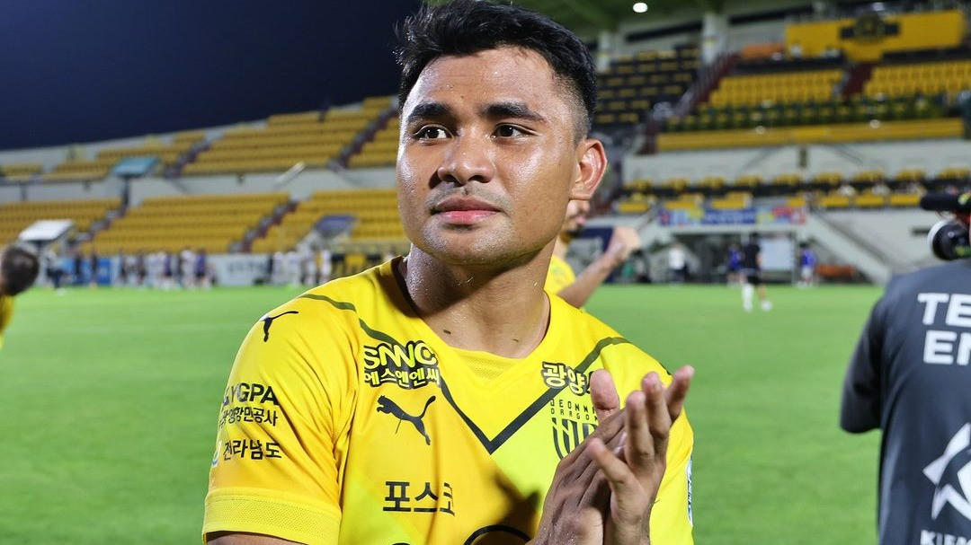 Asmawi Mangkualam saat memperkuat Jeonnam Dragons