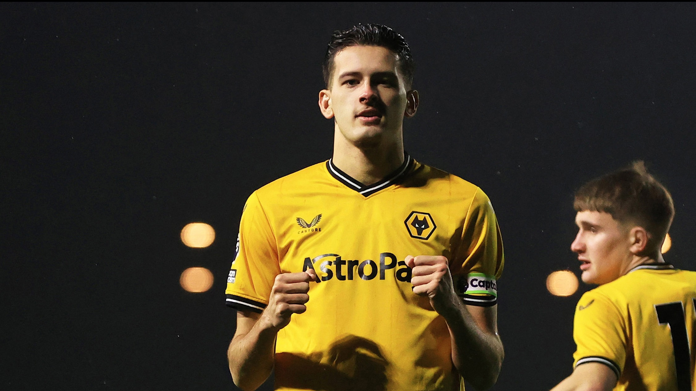 Justin Hubner main penuh bersama Wolves U-21