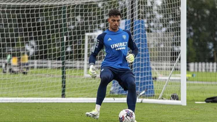 Eligible Bela Timnas Indonesia, Bintang Eropa Ini Lebih Dulu Dipanggil Belanda Jelang Ajang Resmi FIFA
            - galeri foto