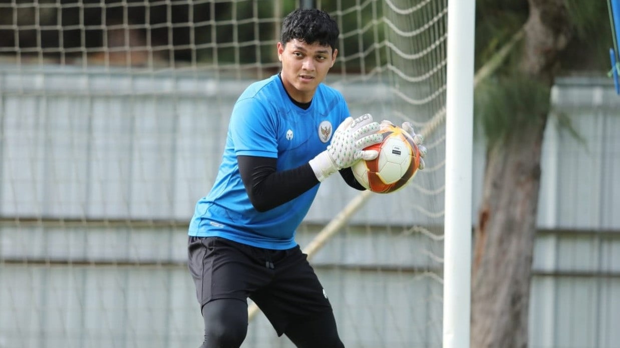 Kiper Timnas Indonesia U-22, Adi Satryo