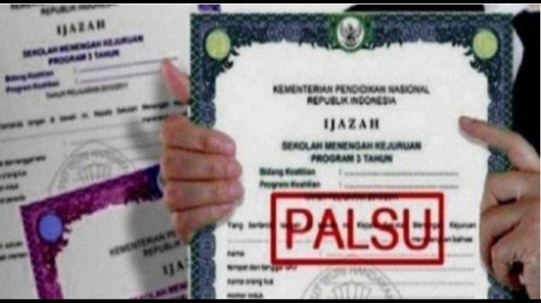 Ilustrasi ijazah palsu