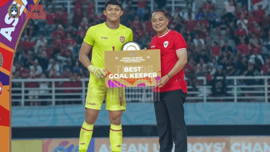 Ernando Ari Beri Kredit Khusus Usai Ikram Algiffari Raih Kiper Terbaik Piala AFF U-19