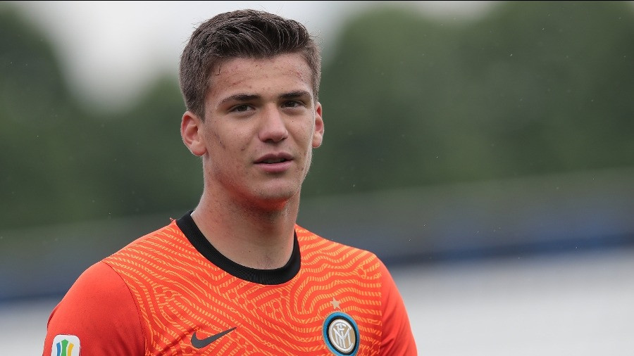 Jay Idzes Diincar Inter Milan, Direktur Venezia Tiba-Tiba Bilang Terima Kasih Jelang Bursa Transfer Musim Panas 2025
            - galeri foto