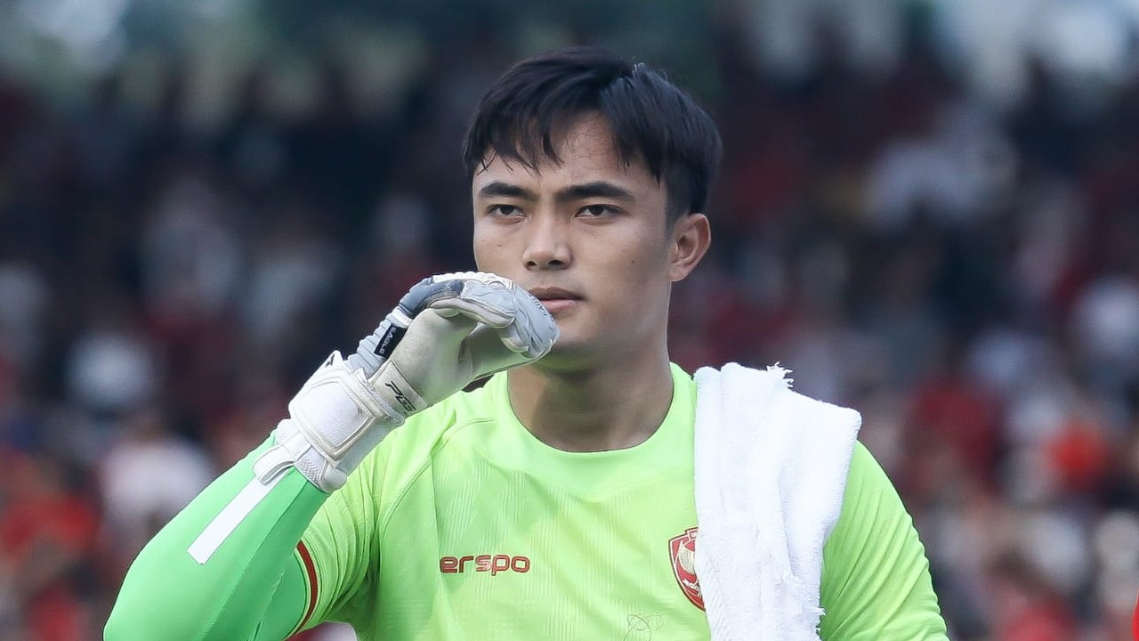 Ernando Ari Berpotensi Gantikan Maarten Paes, Shin Tae-yong Pernah Diperingatkan Begini oleh Coach Justin soal Kiper Timnas Indonesia
            - galeri foto