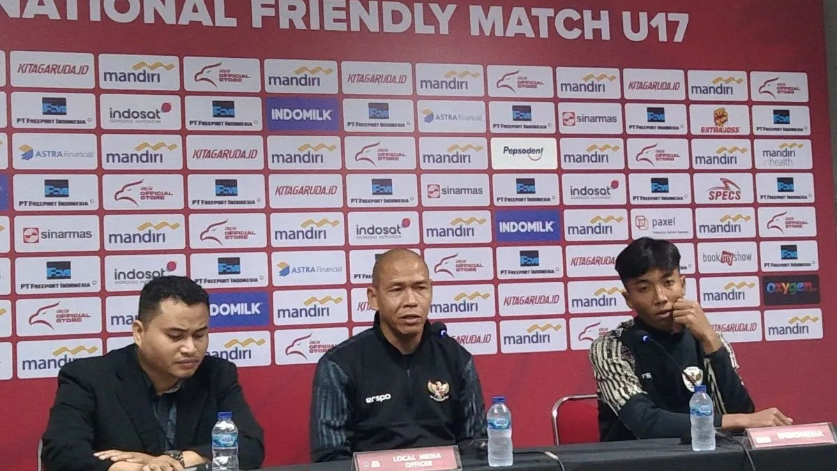 Pelatih Kepala Timnas Indonesia U-17 Nova Arianto