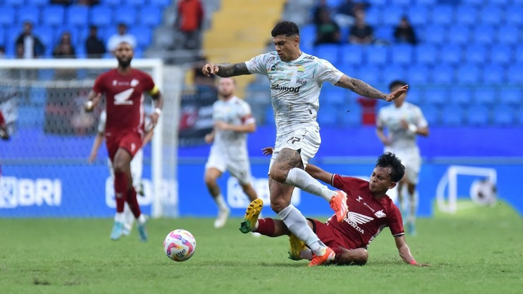 3 Fakta Jelang Laga Persib Bandung Vs PSIS Semarang di Liga 1 2024/2025: Nomor 1 Bikin Bojan Hodak Harus Berpikir Keras 
            - galeri foto