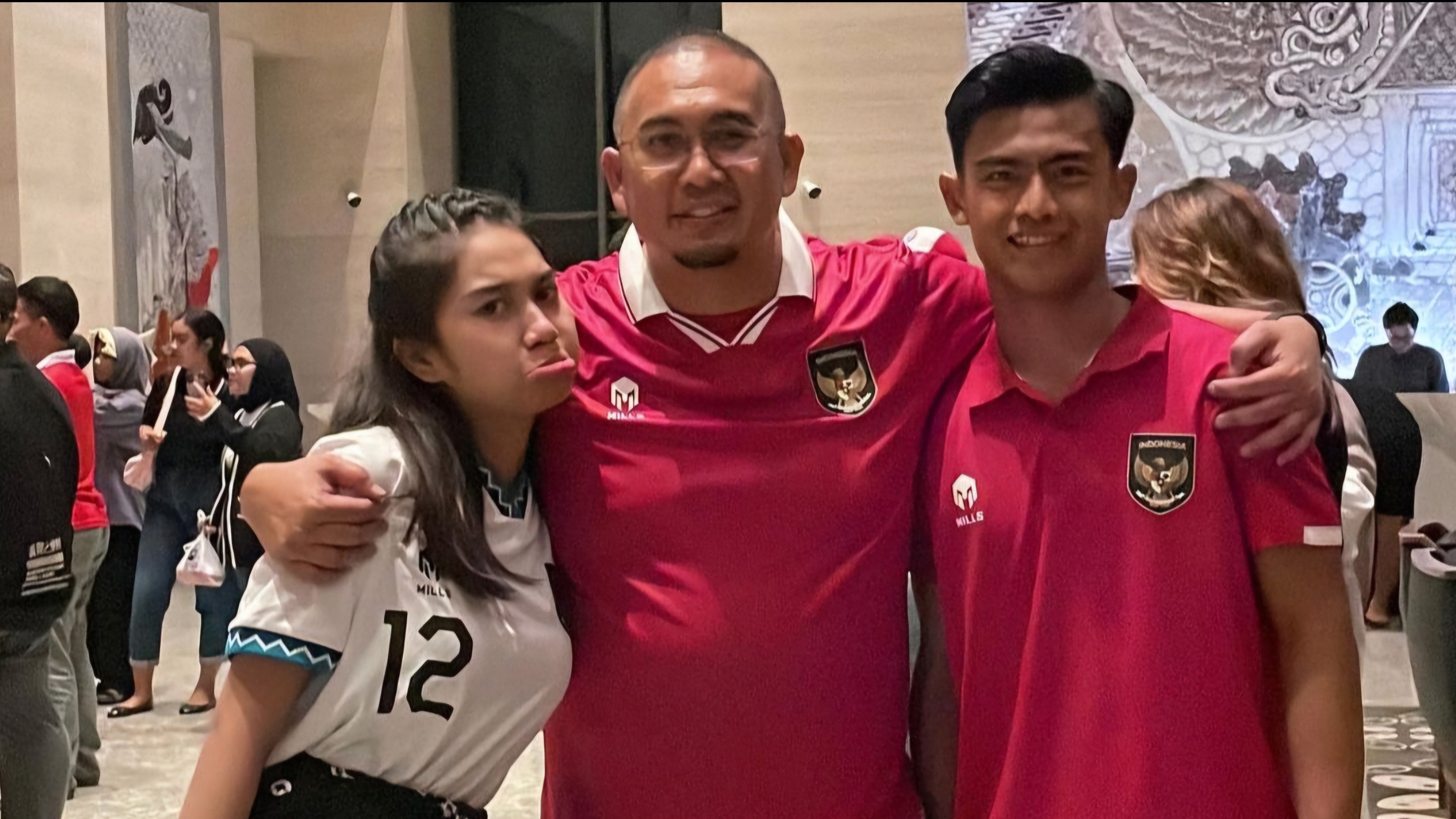 Pratama Arhan dan Azizah Salsha bersama Andre Rosiade