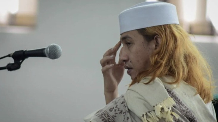 Sosok Habib Bahar bin Smith, pendakwah dikenal menunjukkan gaya ceramah yang kasar