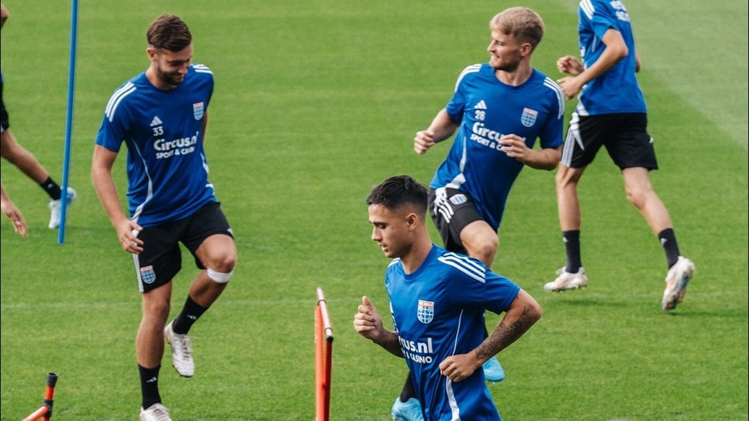 Eliano Reijnders bersama klubnya PEC Zwolle