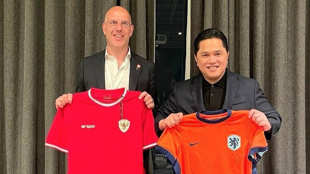 Sekjen KNVB, Gijs de Jong bersama Ketua Umum PSSI Erick Thohir