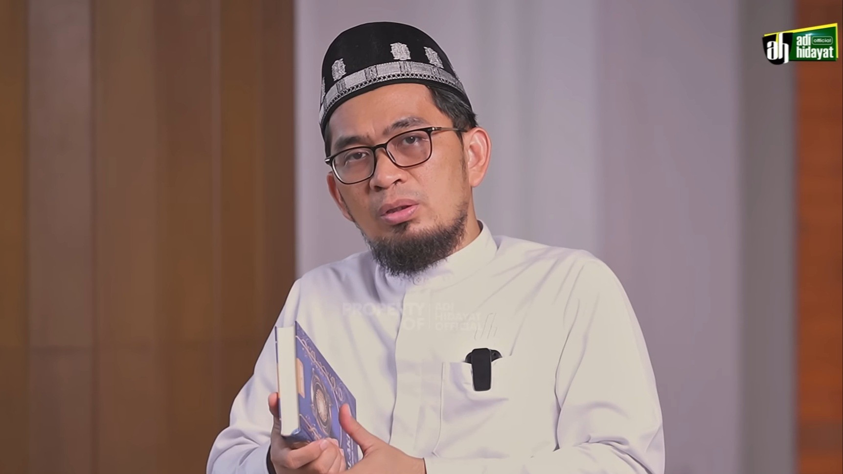 Ustaz Adi Hidayat