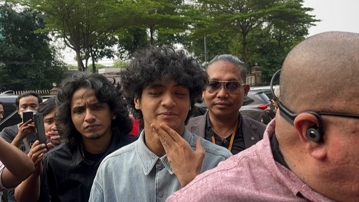 Santainya Vadel Badjideh Usai Diperiksa Polisi soal Kasus Dugaan Persetubuhan dan Aborsi Lolly Anak Nikita Mirzani