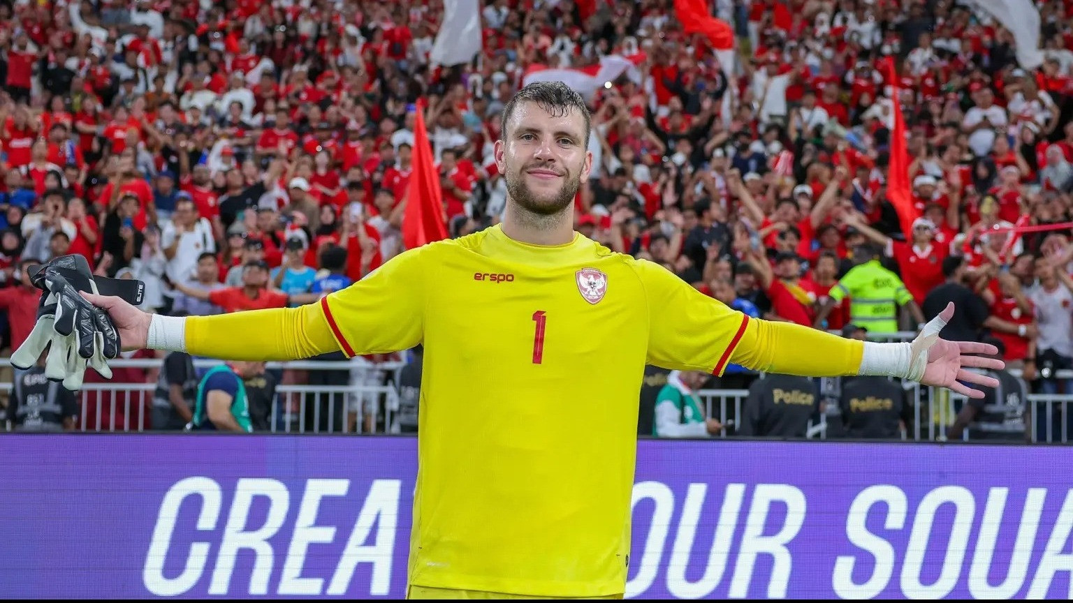 Kiper Timnas Indonesia, Maarten Paes