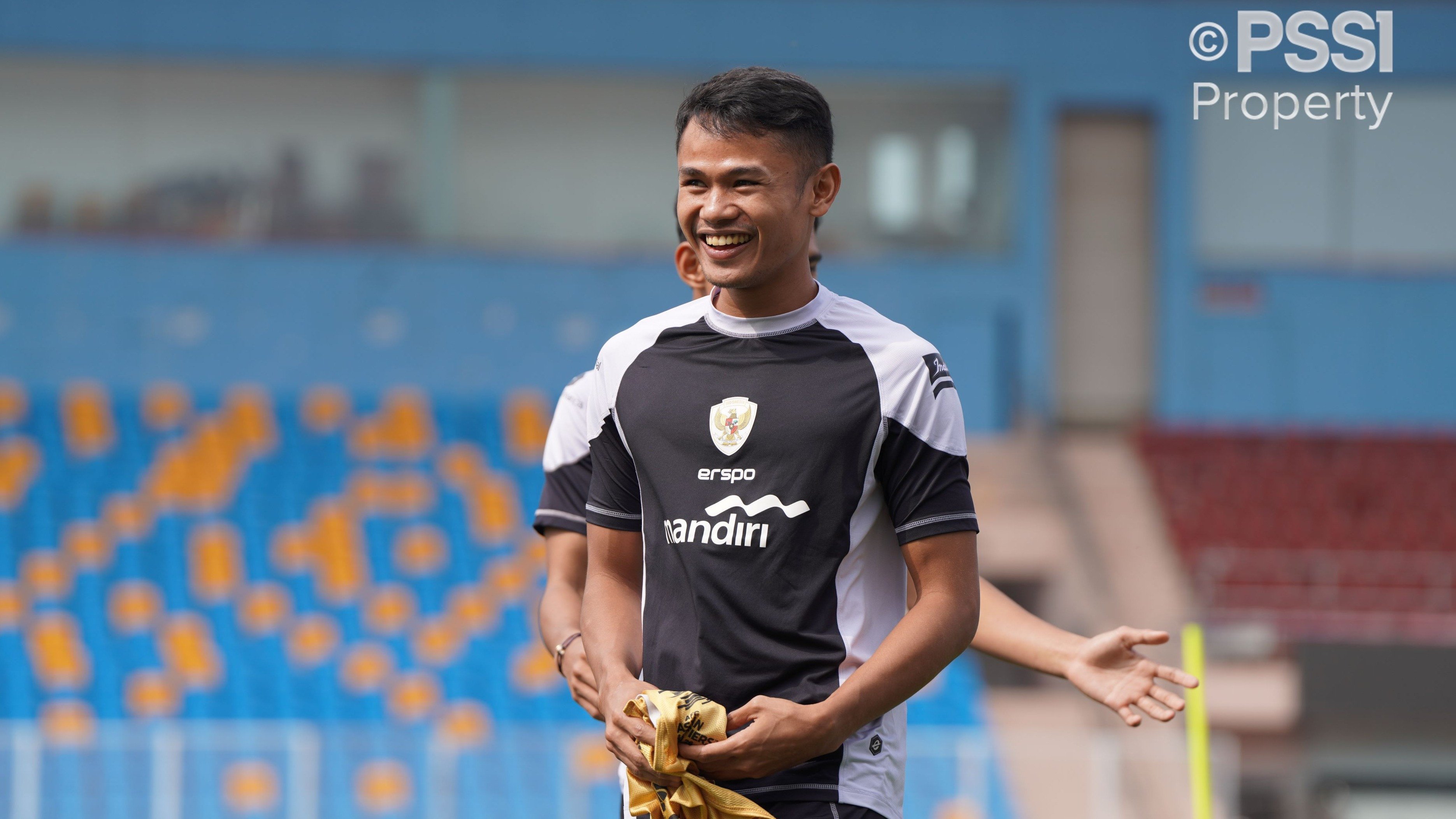 Dimas Drajad latihan bersama Timnas Indonesia