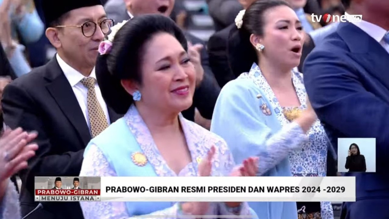 Momen Titiek Soeharto Penuh Senyum Haru Menatap Pelantikan Presiden Prabowo Subianto