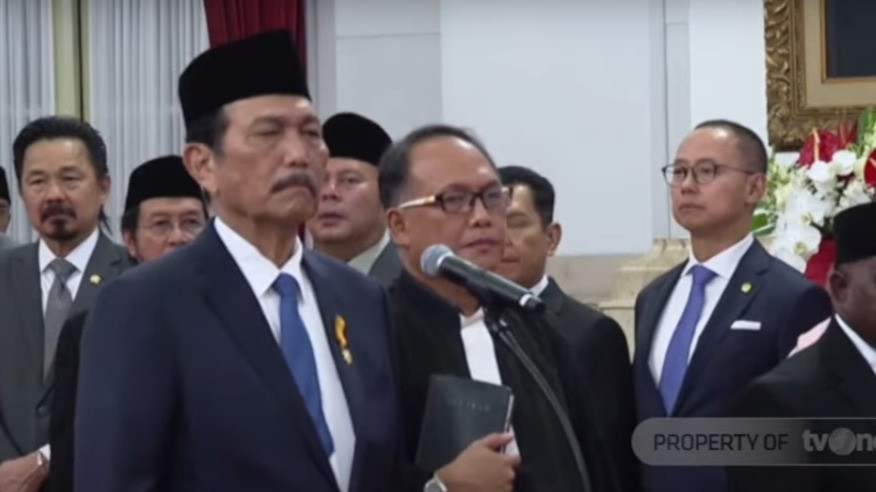 Luhut Binsar Pandjaitan dilantik sebagai Ketua Dewan Ekonomi Nasional di kabinet Merah Putih.