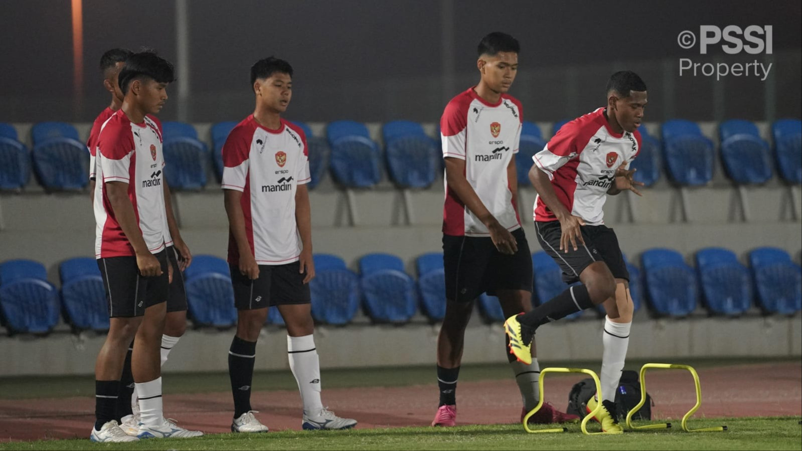 Skuad Timnas Indonesia U-17 Jalani Latihan Jelang Hadapi Kuwait