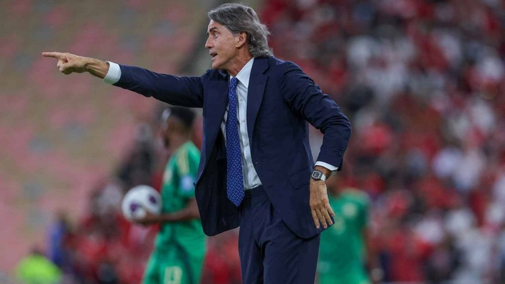 Roberto Mancini dipecat jelang Arab Saudi hadapi Timnas Indonesia