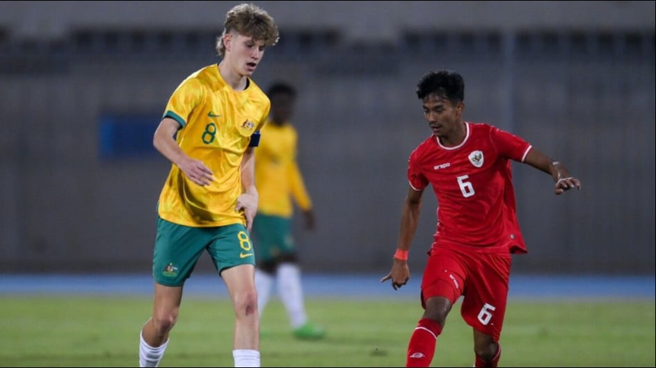 Suporter Thailand pasang badan untuk Timnas Indonesia U-17 yang dituding main sabun vs Australia