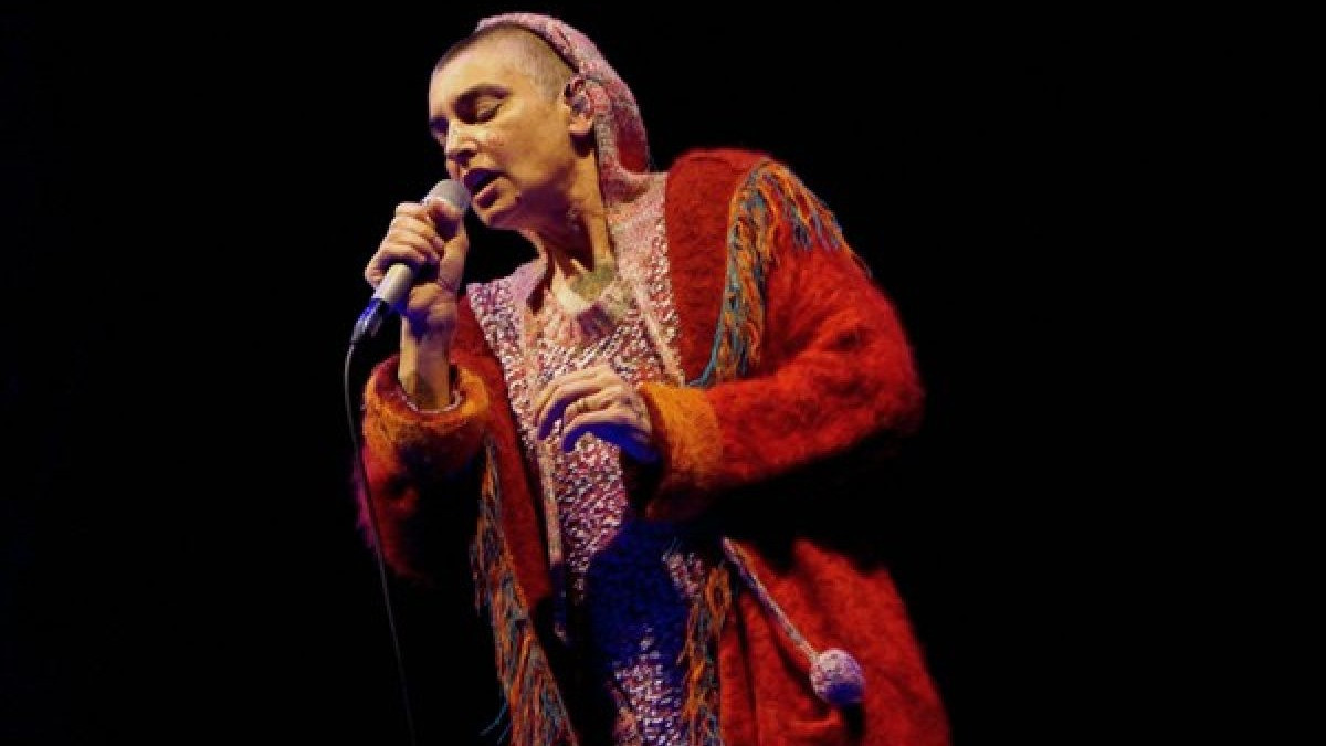 Penyanyi kontroversi era 90, Sinead O Connor