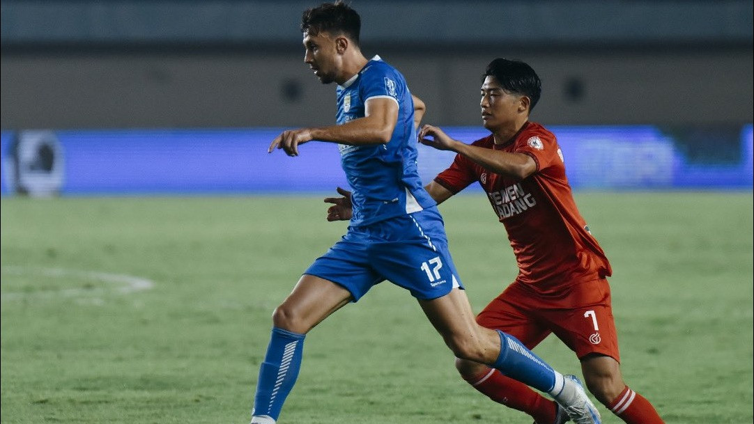 Pertandingan Liga 1 antara Persib Vs Semen Padang
