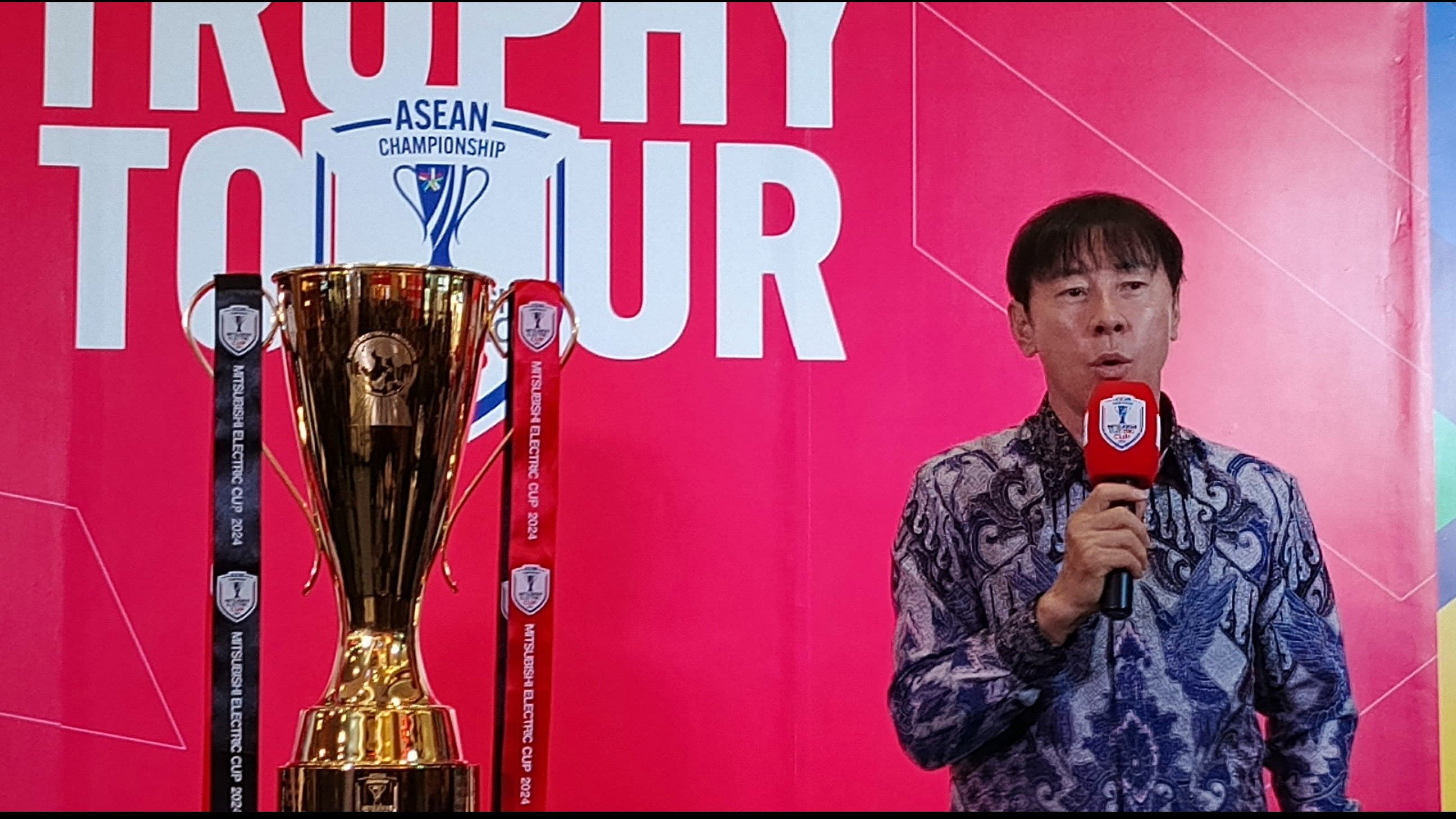 Pelatih Timnas Indonesia, Shin Tae-yong di Pembukaan Piala AFF 2024