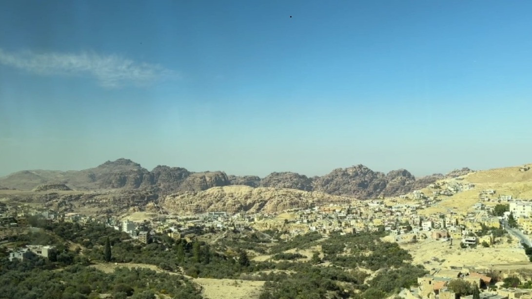 Gunung batu Petra