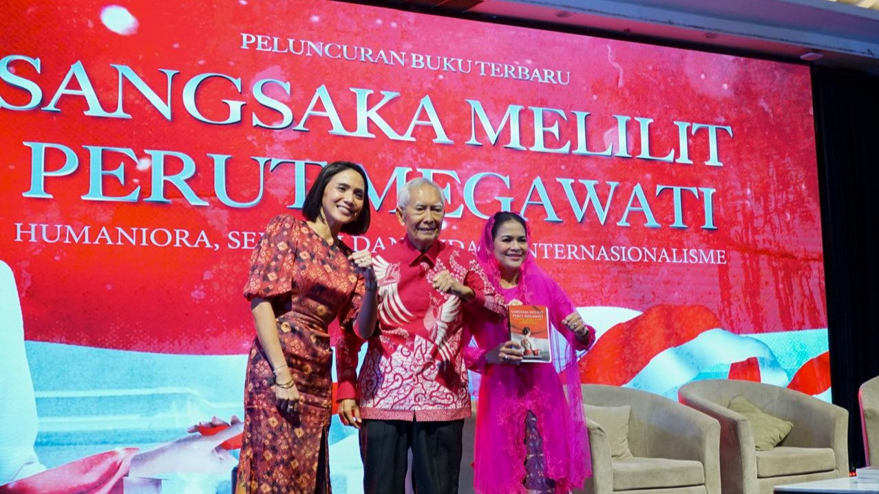 Launching Buku “Sangsaka Melilit Perut Megawati”, sekaligus merayakan ulang tahun Guntur Soekarnoputra yang ke 80 di Puri Agung Sahid Jaya Hotel, Jakarta Selatan (03/11/2024).