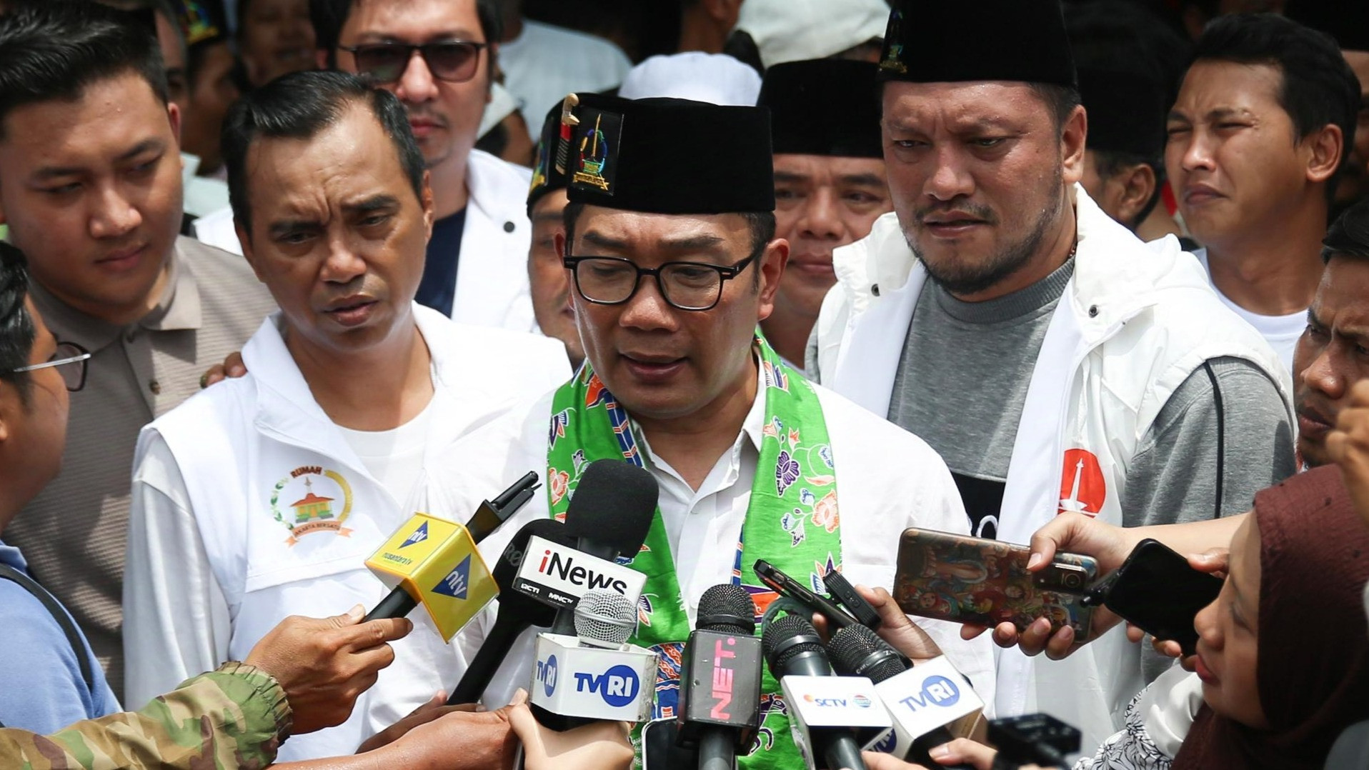 Uskup Agung Jakarta Titip Pesan Penting untuk Ridwan Kamil Jika Ditakdirkan Jadi Gubernur Jakarta
            - galeri foto