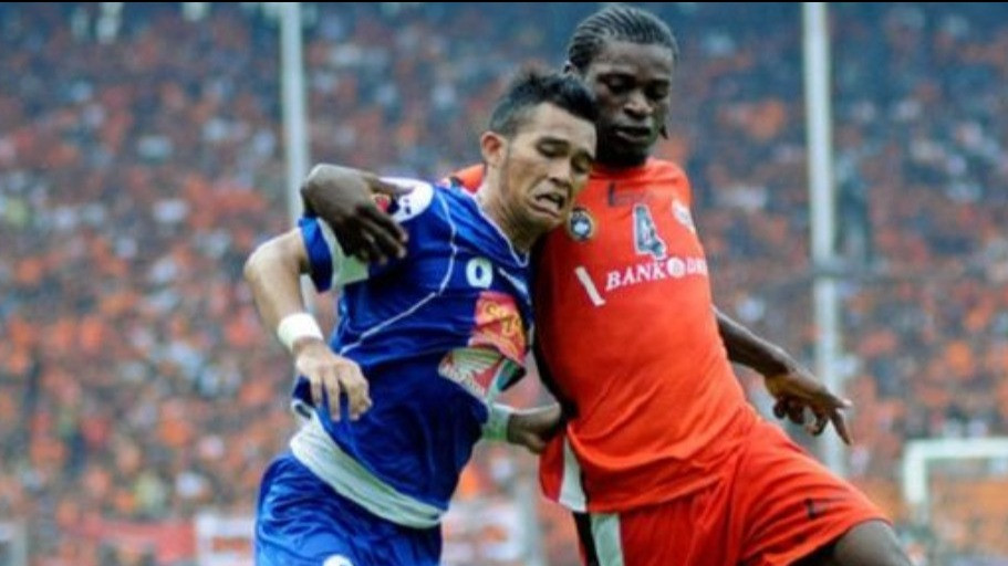 Mantan benteng pertahanan Persib Bandung, Abanda Herman saat berseragam Persija Jakarta