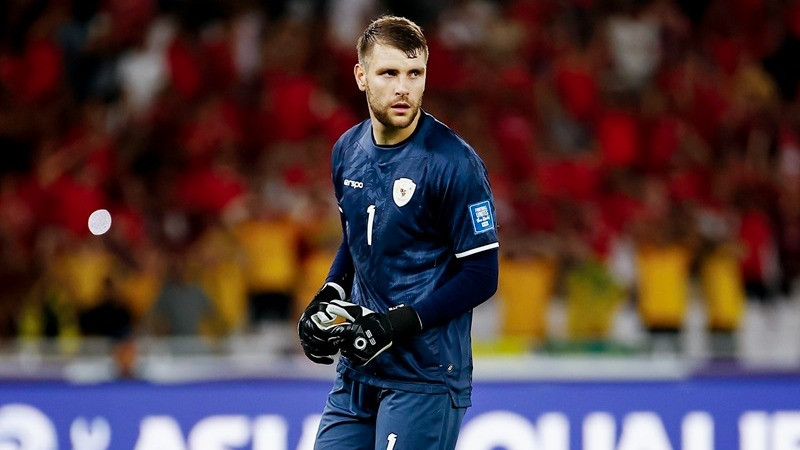 Bukan Jay Idzes, Eks Naturalisasi Timnas Jepang Ini Terpukau dengan 1 Bintang Garuda di Kualifikasi Piala Dunia 2026: Dia Superstar
            - galeri foto