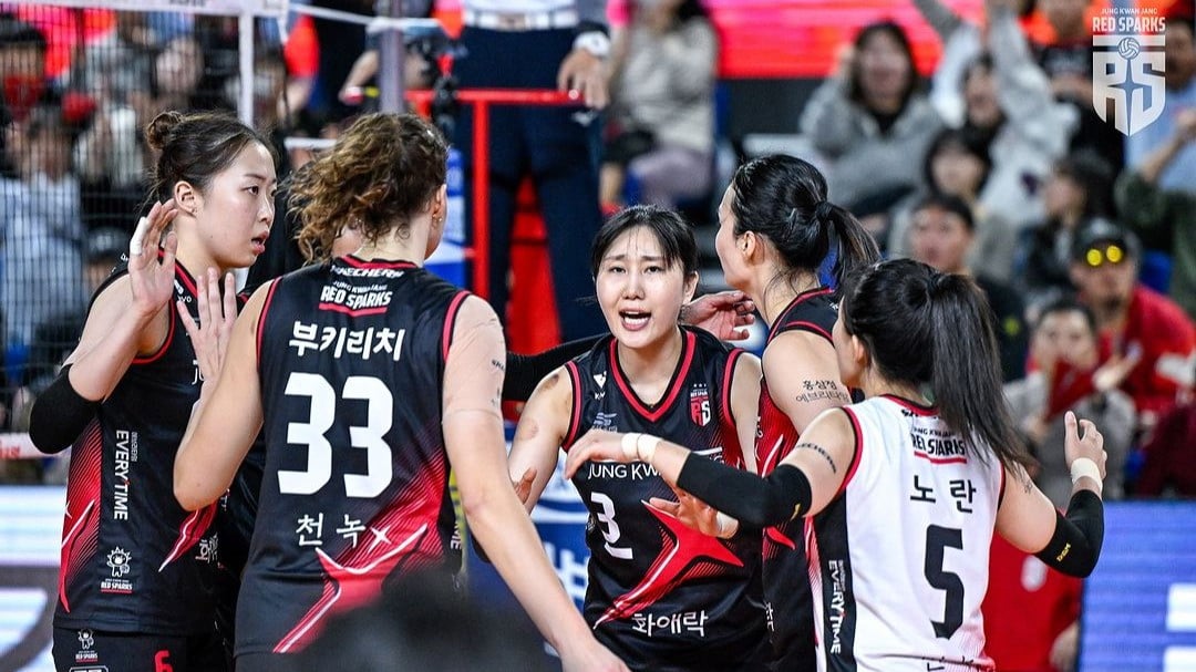 Top 3 Sport: Kapten Red Sparks Cedera, Lee So-young Ketiban Untung, Perlakuan Megawati Hangestri kepada Wanita di Korea
            - galeri foto