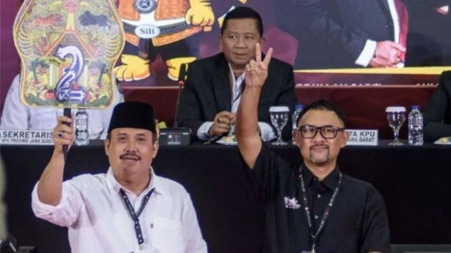 Pasangan calon nomor urut dua, Jeje Wiradinata-Ronal Surapradja