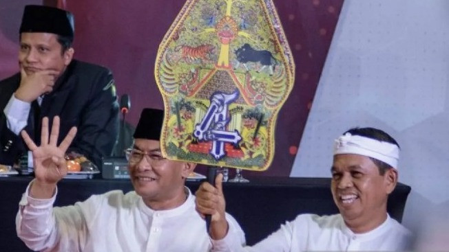 pasangan nomor urut empat, Dedi Mulyadi-Erwan Setiawan