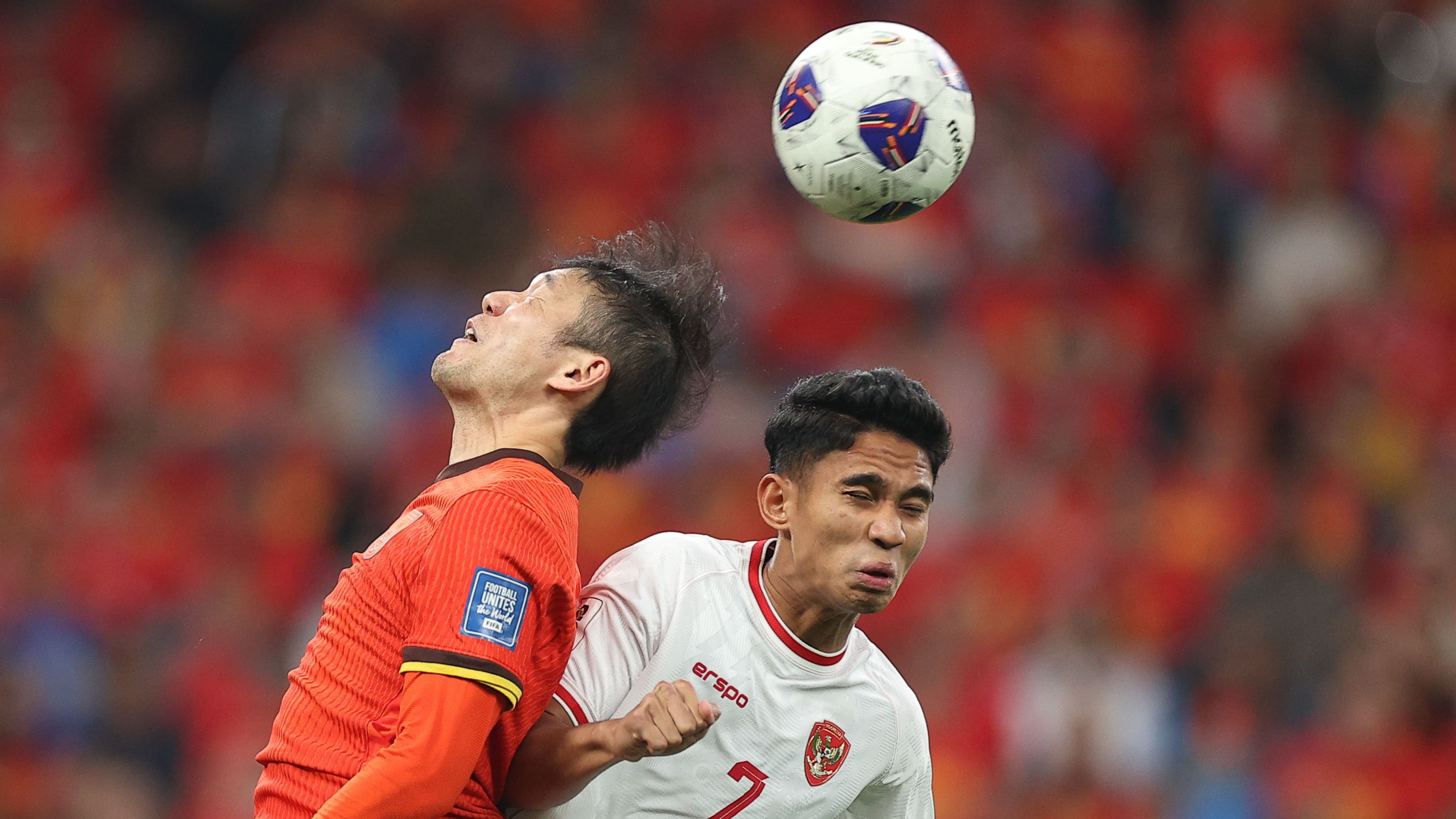 Pemain Timnas Indonesia, Marselino Ferdinan (kanan)