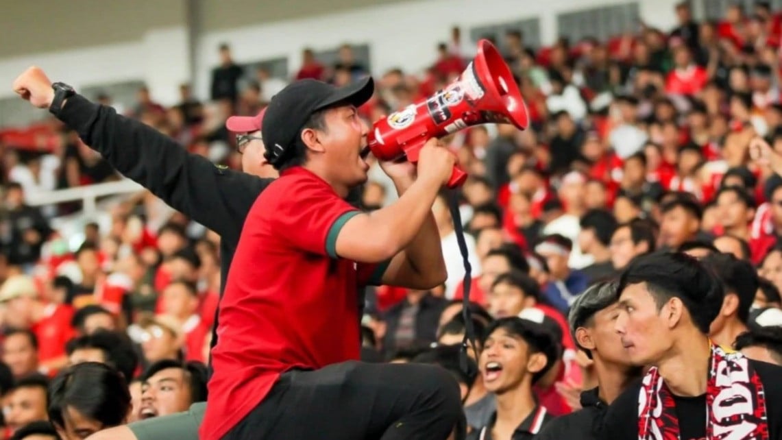 Jelang Laga Timnas Indonesia, Penyanyi Kelahiran Jepang Sebut Ada Suporter Negaranya yang Gagal Buat Akun Garuda ID hingga 100 Kali
            - galeri foto