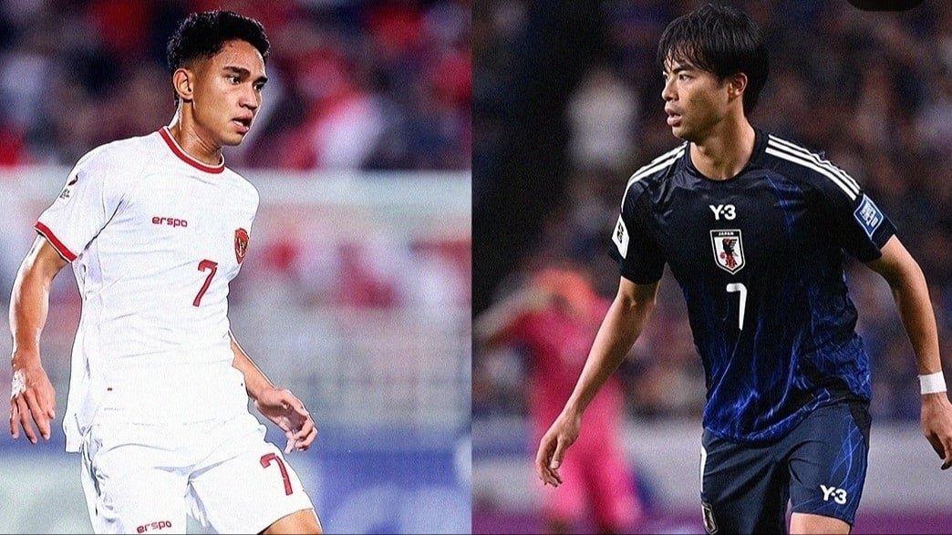 Marselino Ferdinan dan Kaoru Mitoma dalam unggahan FIFA yang sebut laga Timnas Indonesia vs Jepang sebagai perang bintang