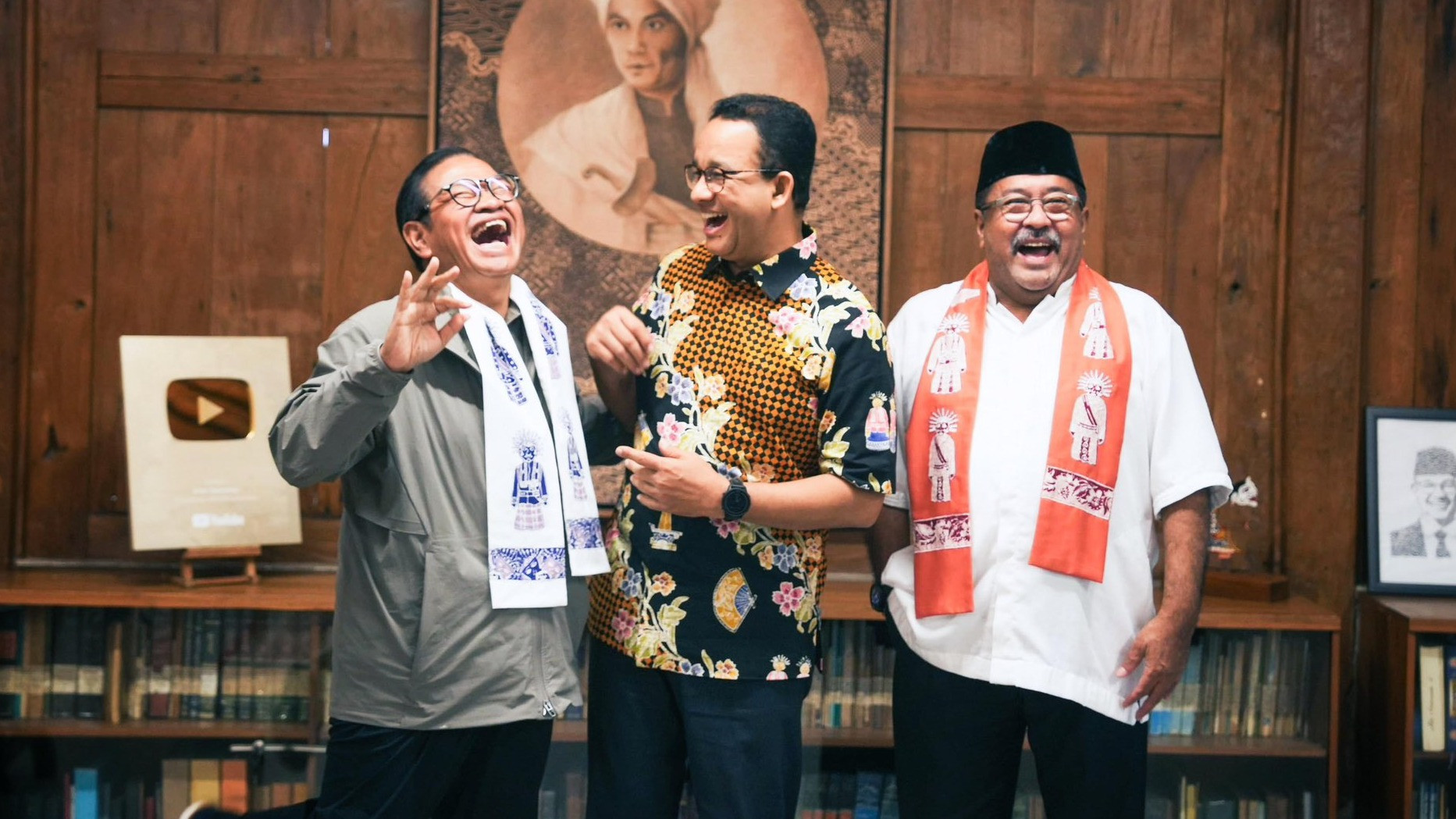 Anies Unggah Momen Tertawa Lepas Saat Bertemu Pramono-Rano