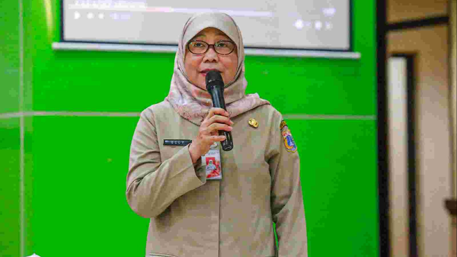 Pelaksana Tugas (Plt.) Asisten Kesejahteraan Rakyat Sekda Provinsi DKI Jakarta Suharini Eliawati