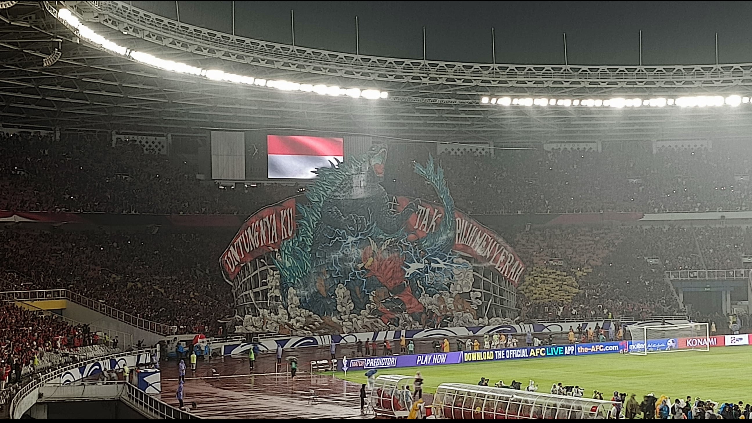 Koreo Gundala Vs Godzilla di Laga Timnas Indonesia Kontra Jepang