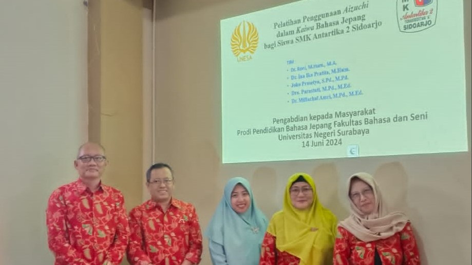 Tim Pengabdian Kepada Masyarakat (PKM) Prodi Pendidikan Bahasa Jepang Fakultas Bahasa dan Seni Universitas Negeri Surabaya (Unesa)