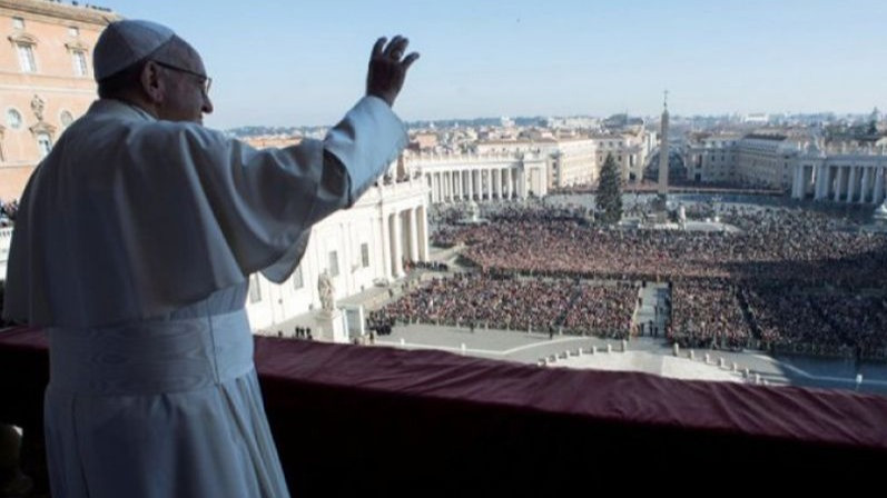 Kini Kenang Paus Fransiskus, Erick Thohir juga Pernah Dapat Hadiah Spesial dari Pemimpin Umat Katolik, Kira-kira Apa?
            - galeri foto