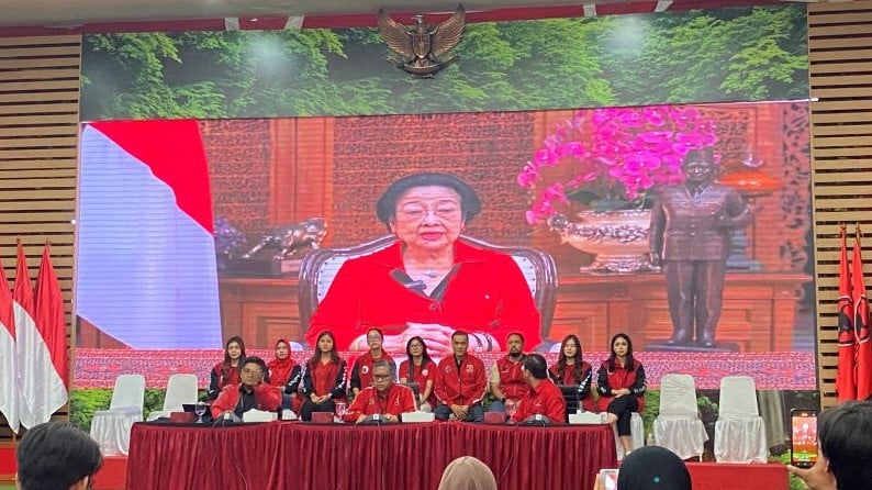 Megawati Soekarnoputri sampaikan pesan terkait Pilkada 2024 melalui video di Kantor DPP PDIP, Jakarta Pusat, Rabu (20/11/2024)