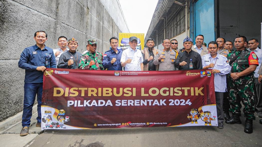 KPU Kota Bandung Sudah Mulai Distribusikan 3,8 Juta Surat Suara Pilkada 2024.