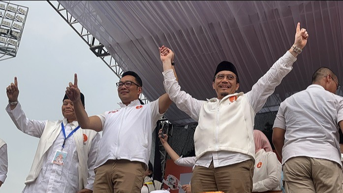 Pasangan Calon Gubernur dan Calon Wakil Gubernur  Jakarta nomor urut 1 Ridwan Kamil-Suswono hadir di Kampanye Akbar di Lapangan Banteng, Jakarta, pada Sabtu (23/11/2024).